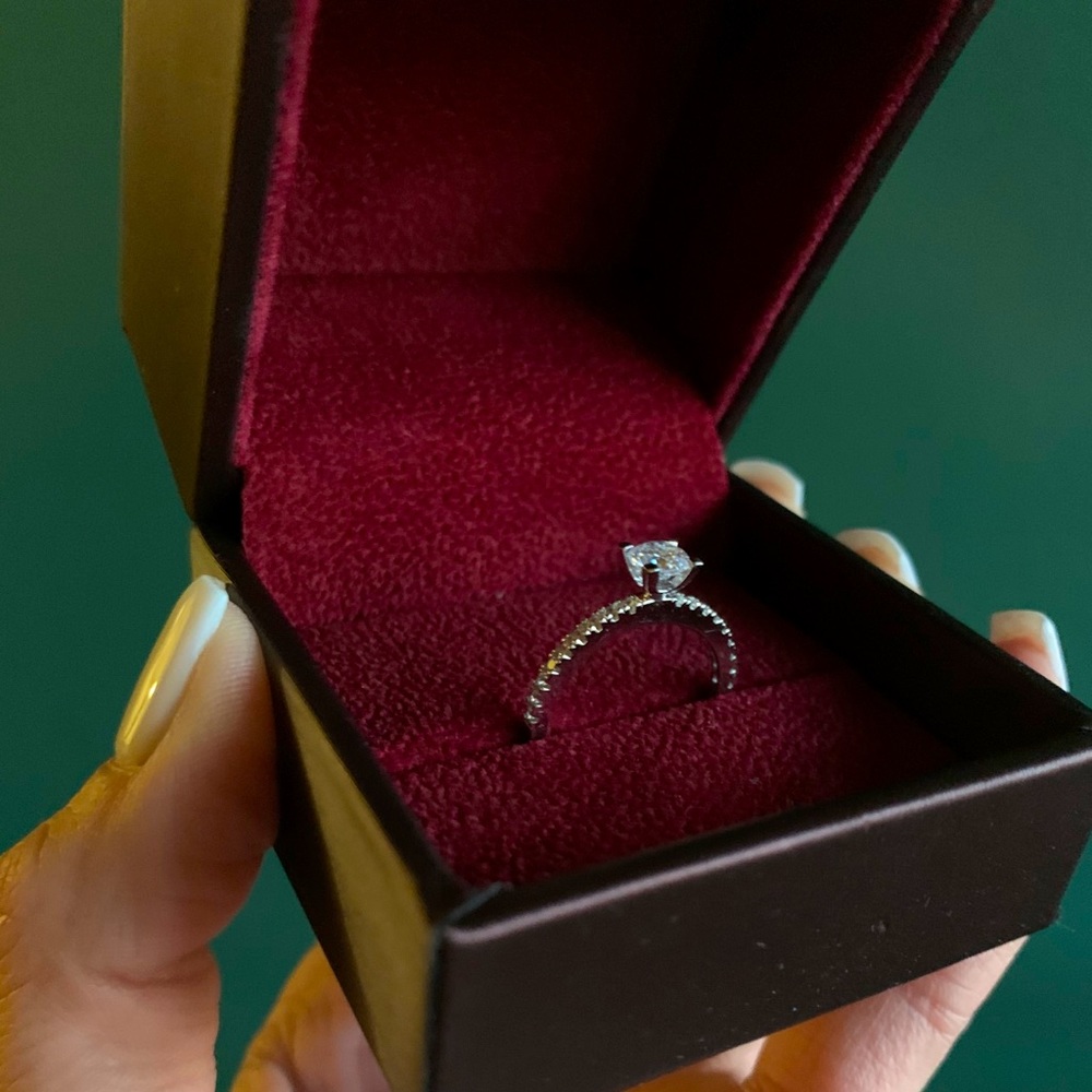 Diamond ring